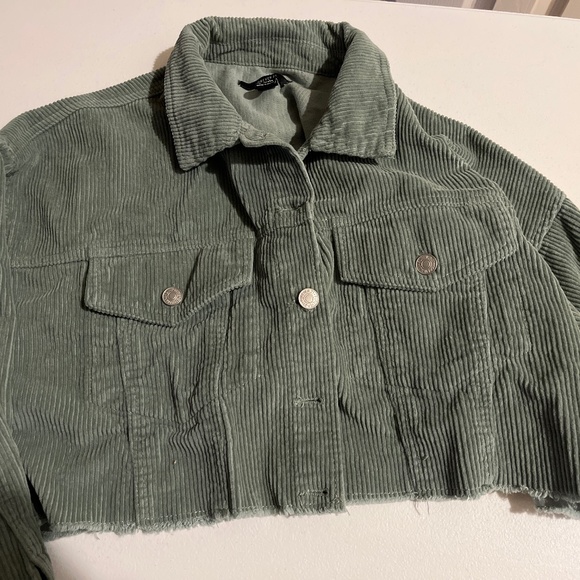 Corduroy green olive jacket in size Small Women, by Forever 21 - Picture 2 of 4